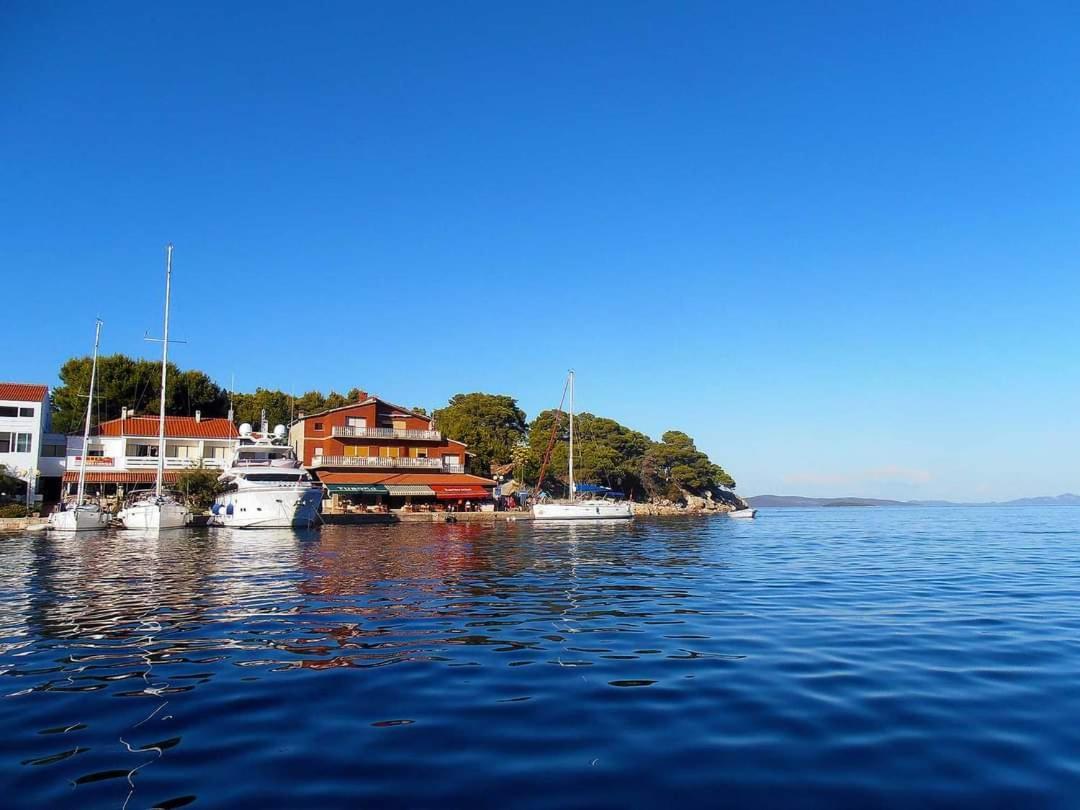 Romantic Boxavia Božava エクステリア 写真
